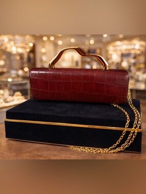 ✨Crown Envy Luxe Wine Croc-Embossed Top Handle Bag✨